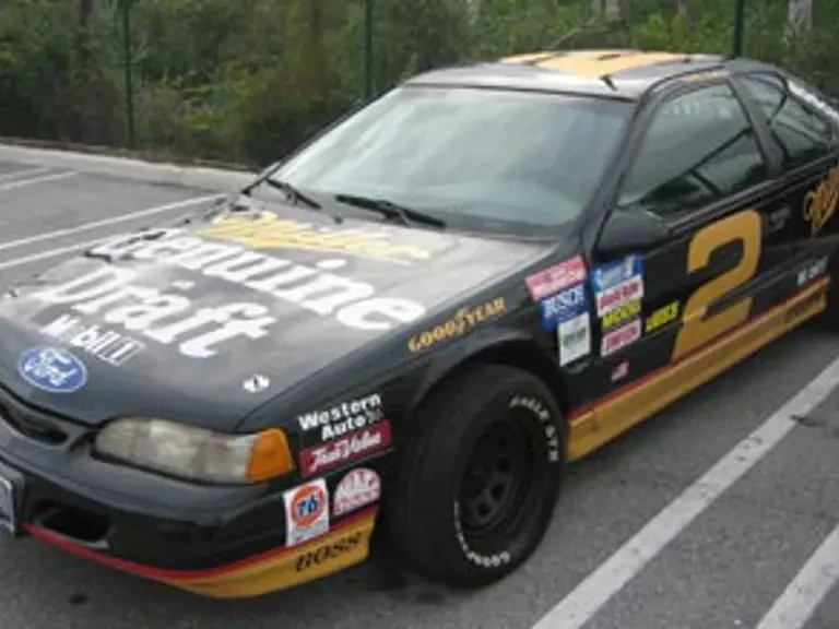 1995 Ford Thunderbird 10th Gen - Image 9 of 9