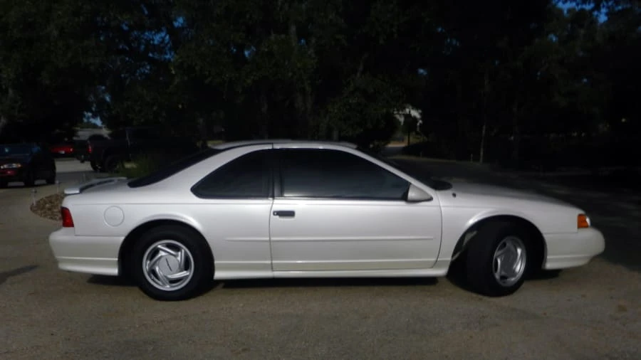 1995 Ford Thunderbird 10th Gen - Image 2 of 7