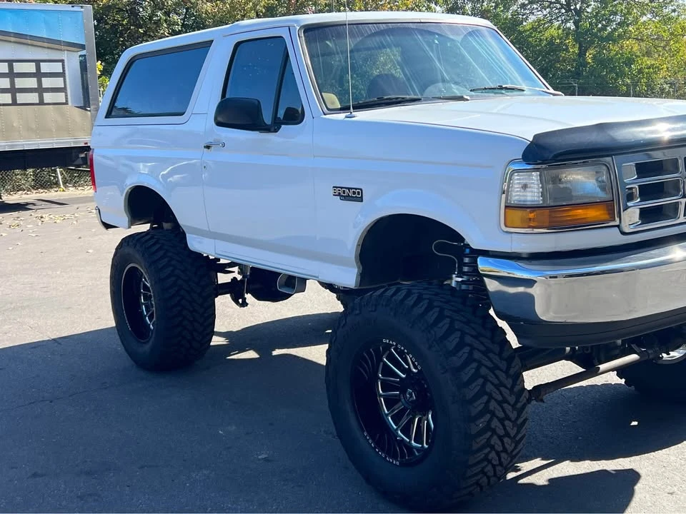 1995 Ford Bronco 5th Gen - Image 9 of 11