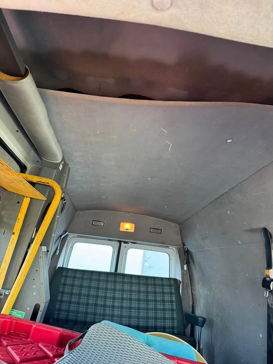 1995 Ford Econoline Van - Image 13 of 19