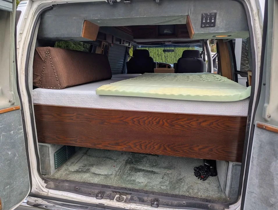1995 Ford Econoline Van - Image 7 of 17