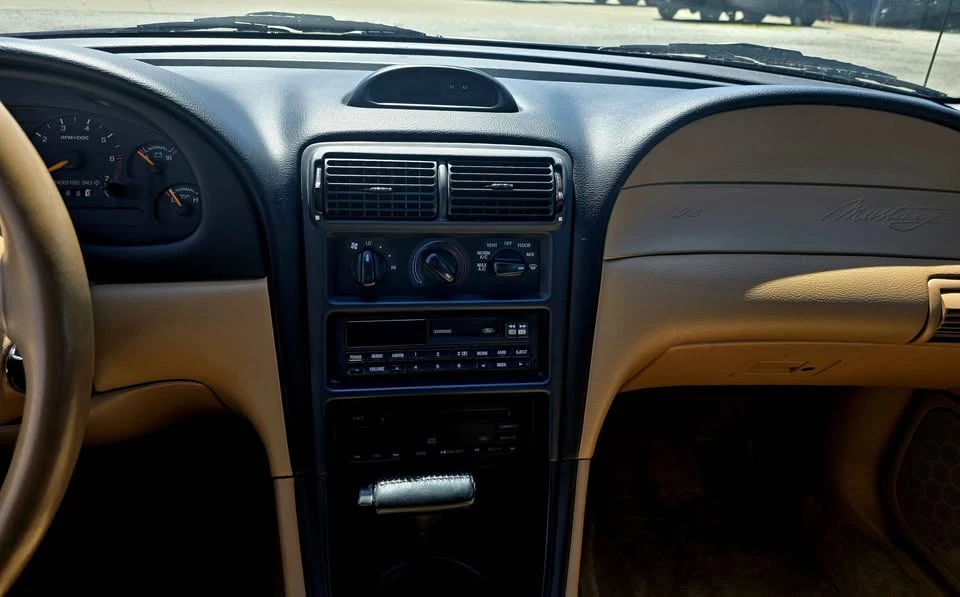 1995 Ford SN95 Mustang - Image 9 of 10