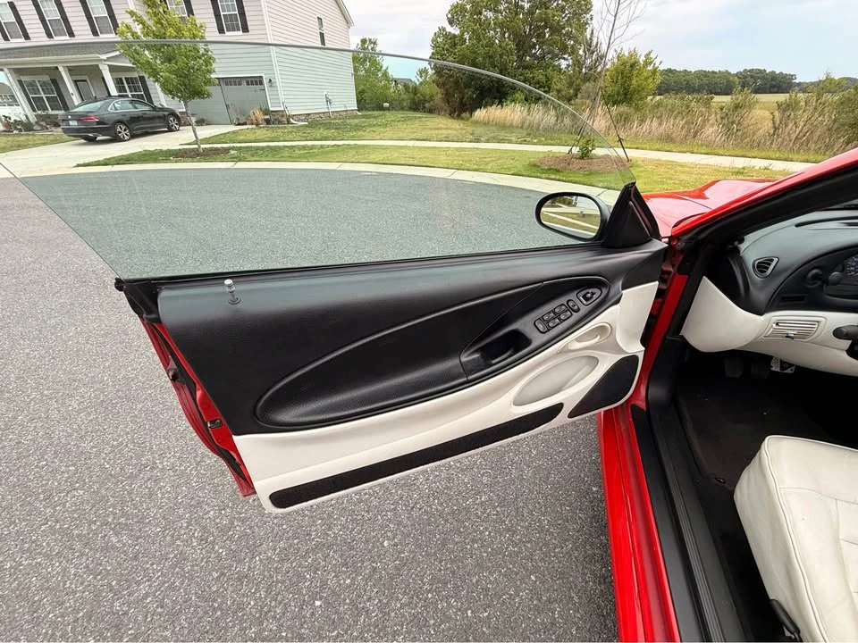 1995 Ford SN95 Mustang - Image 13 of 19