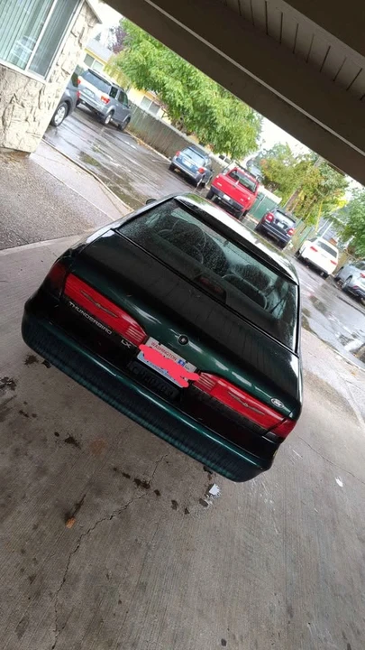 1995 Ford Thunderbird 10th Gen - Image 2 of 9