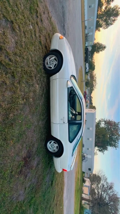 1995 Ford Thunderbird 10th Gen - Image 5 of 5