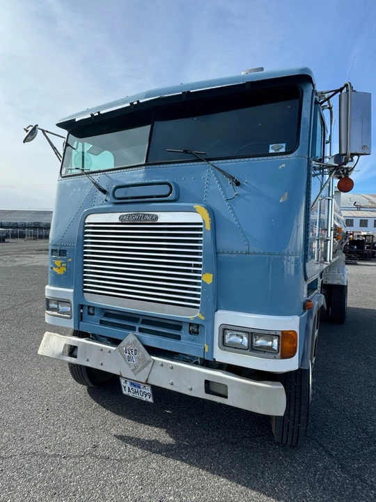 1995 Freightliner - Image 2 of 6