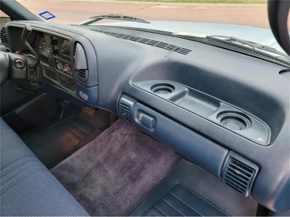 1995 GMC C/K - Image 4 of 29