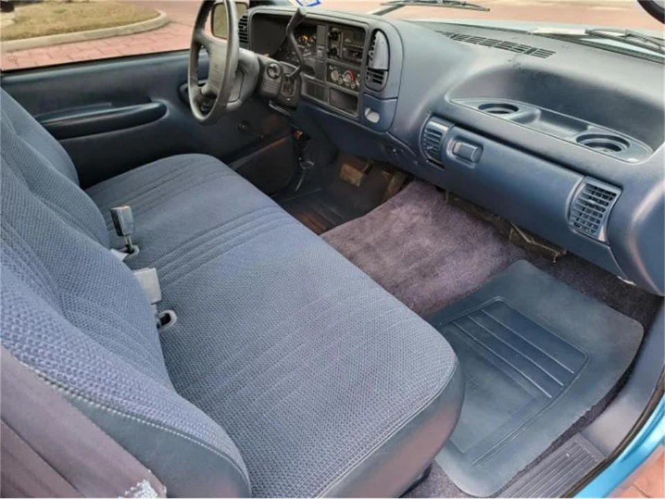 1995 GMC C/K - Image 13 of 29