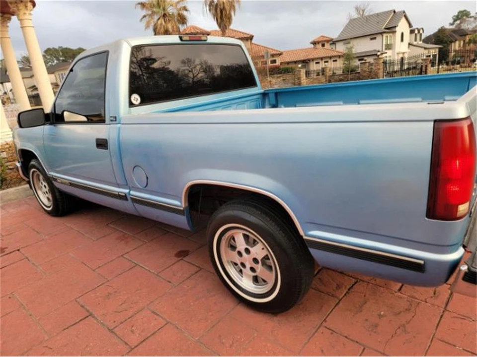 1995 GMC C/K - Image 24 of 29