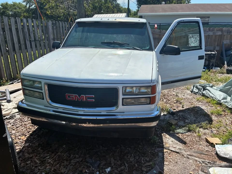 1995 GMC Sierra 1st Gen - Image 2 of 5