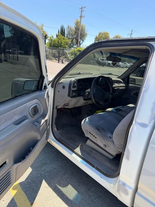 1995 GMC C/K - Image 4 of 11