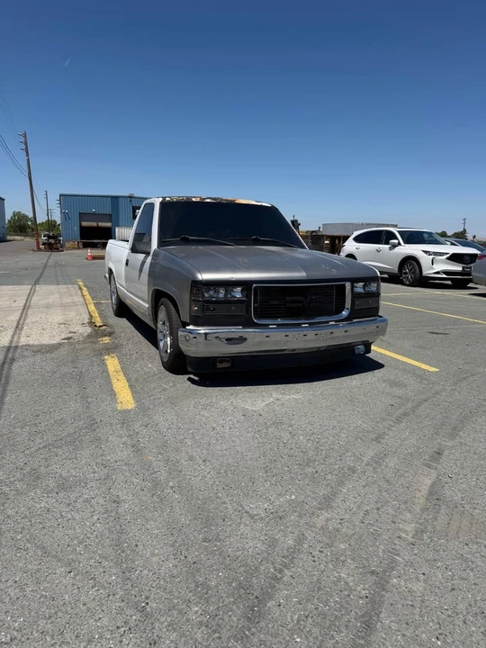 1995 GMC C/K - Image 2 of 11