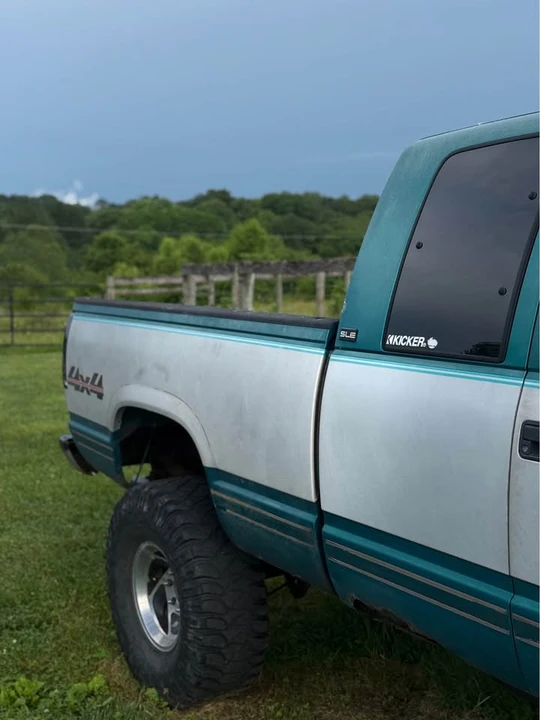 1995 GMC C/K - Image 3 of 20