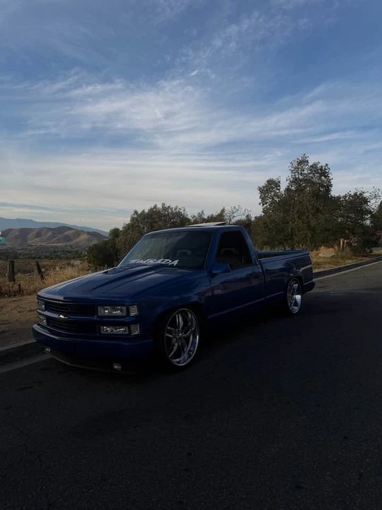 1995 GMC C/K - Image 4 of 8