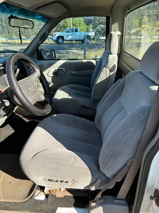 1995 GMC C/K 3rd Gen - Image 10 of 13