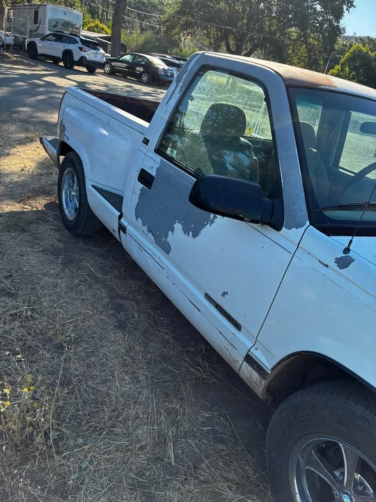 1995 GMC C/K 3rd Gen - Image 5 of 13