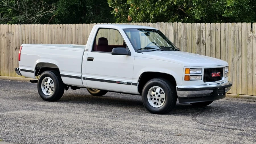 1995 GMC Sierra 1st Gen - Image 3 of 9