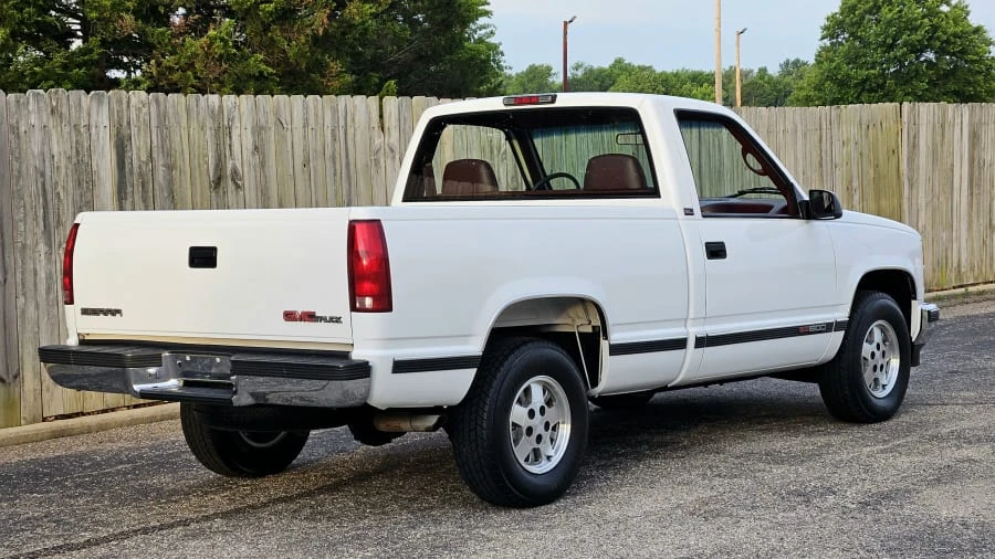 1995 GMC Sierra 1st Gen - Image 4 of 9