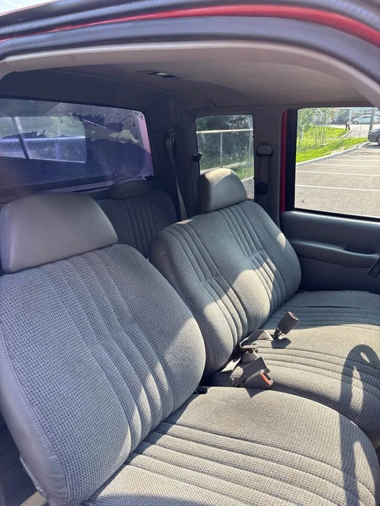 1995 GMC C/K - Image 11 of 12