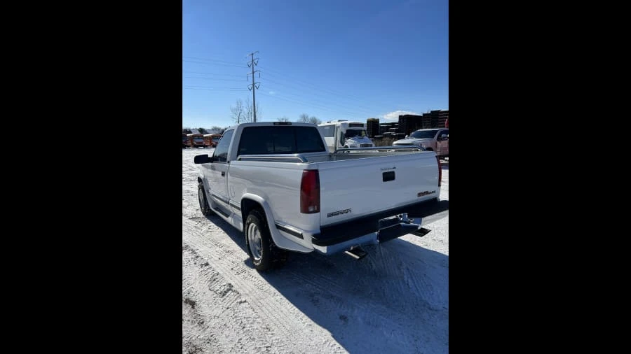 1995 GMC Sierra 1st Gen - Image 3 of 8