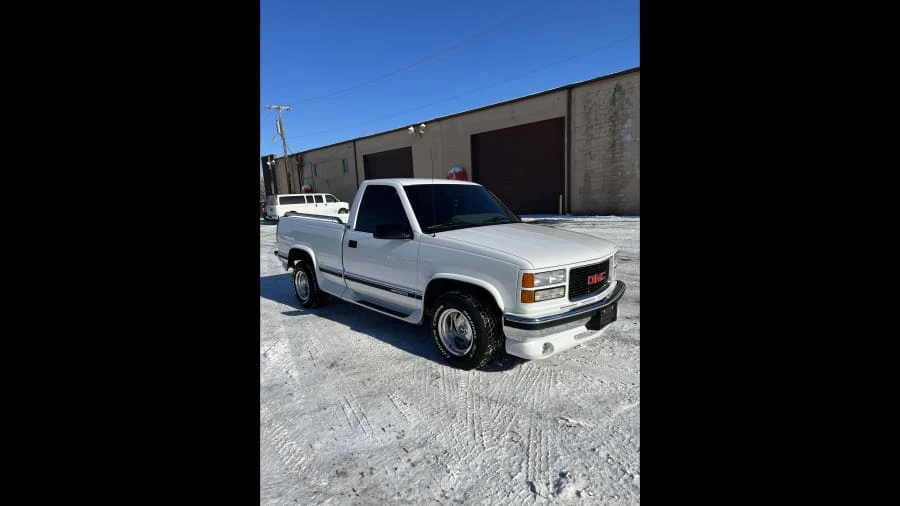 1995 GMC Sierra 1st Gen - Image 2 of 8