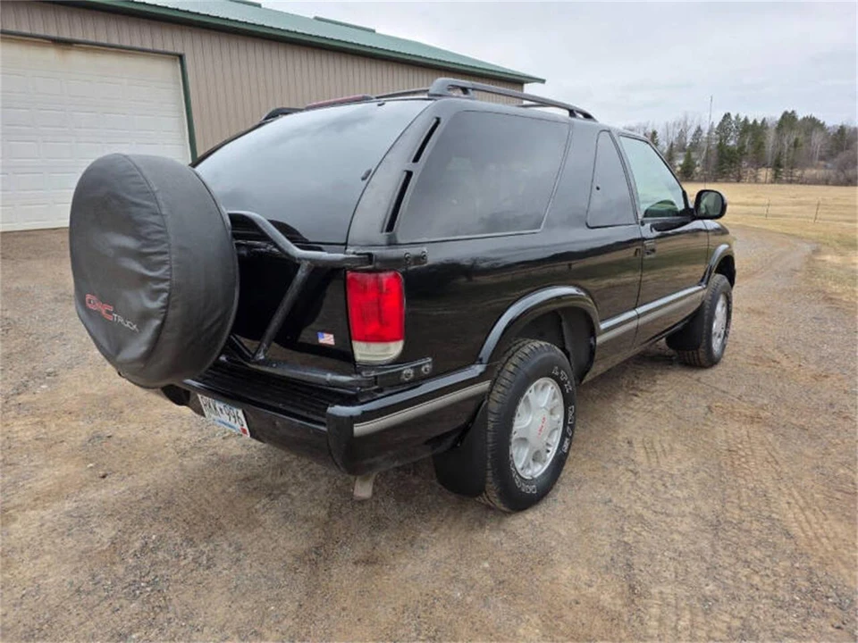 1995 GMC S-15 Jimmy 2nd Gen - Image 5 of 31