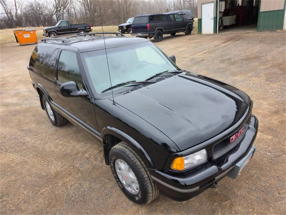 1995 GMC S-15 Jimmy 2nd Gen - Image 11 of 31