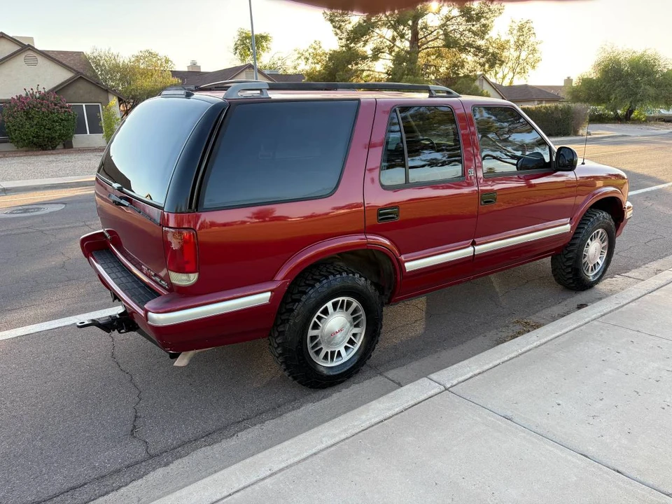 1995 GMC S-15 Jimmy 2nd Gen - Image 4 of 13