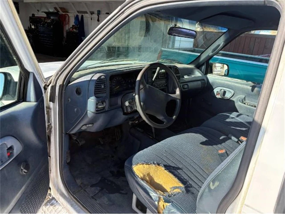 1995 GMC C/K - Image 3 of 7