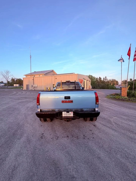 1995 GMC C/K - Image 3 of 10