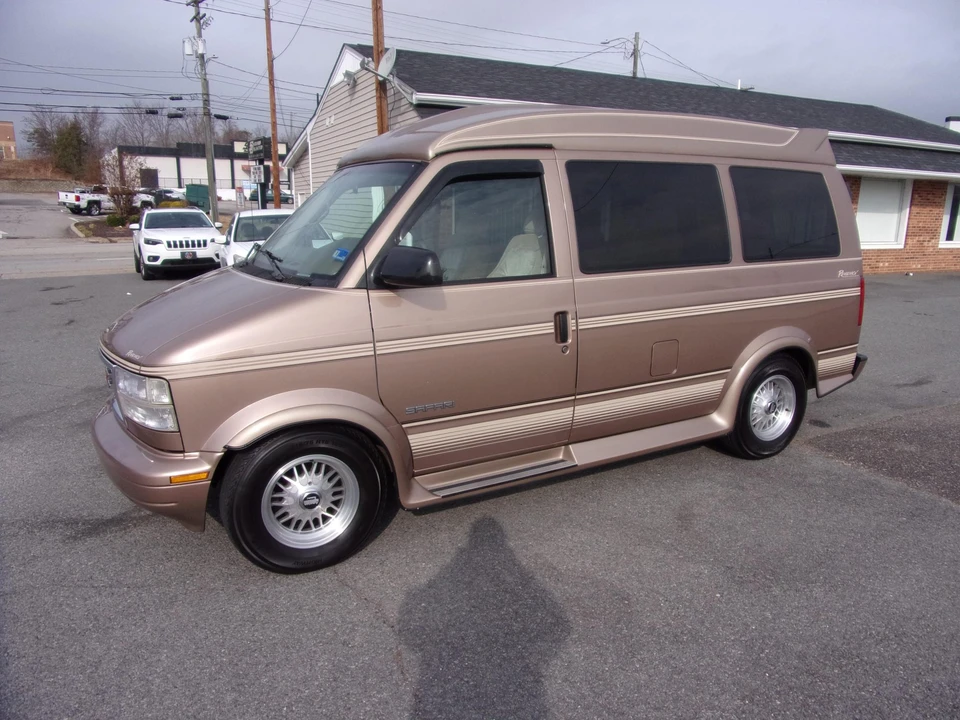 1995 GMC G-series Van - Image 5 of 31