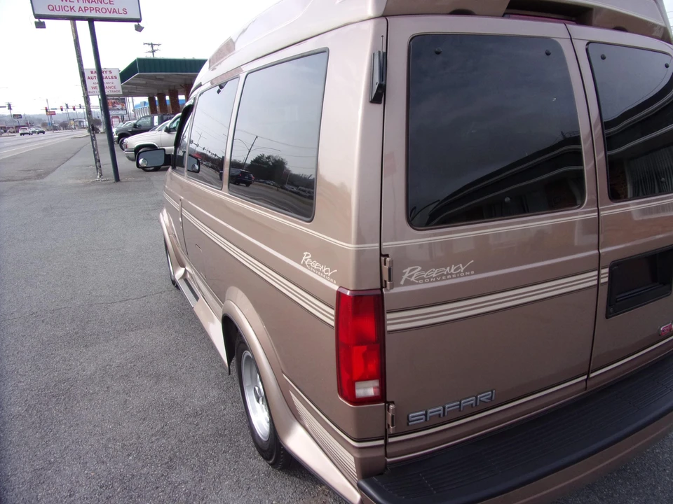 1995 GMC G-series Van - Image 15 of 31