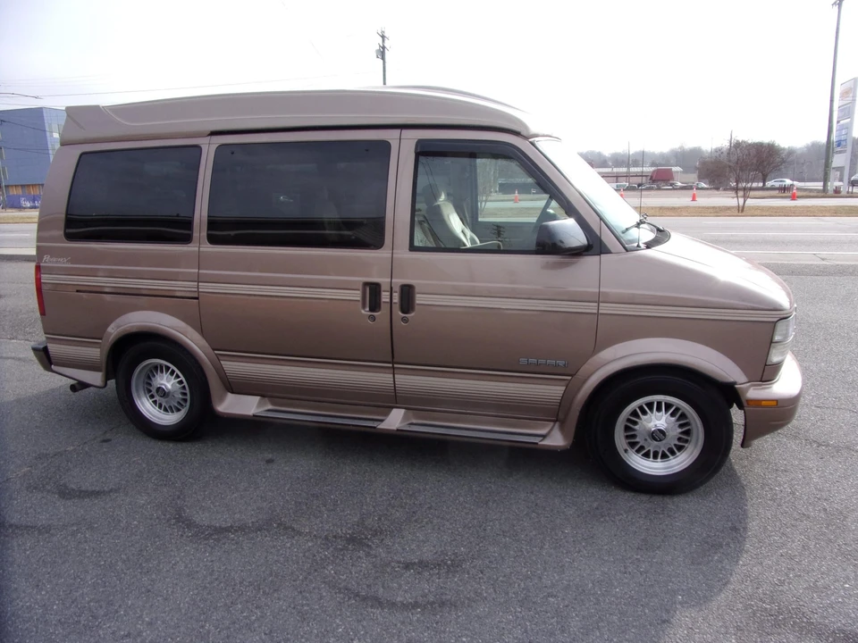 1995 GMC G-series Van - Image 13 of 31