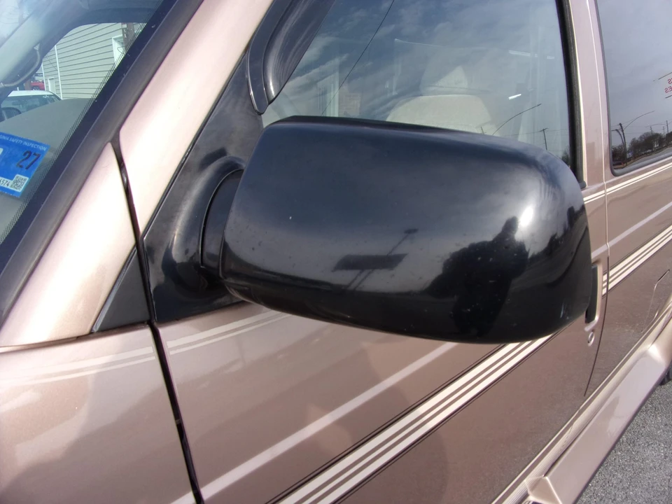 1995 GMC G-series Van - Image 24 of 31