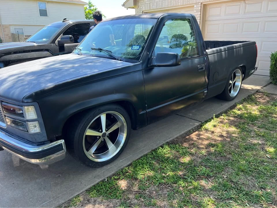1995 GMC Sierra 1st Gen - Image 2 of 4