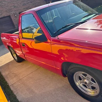 1995 GMC Sierra 137" W.B. 2D