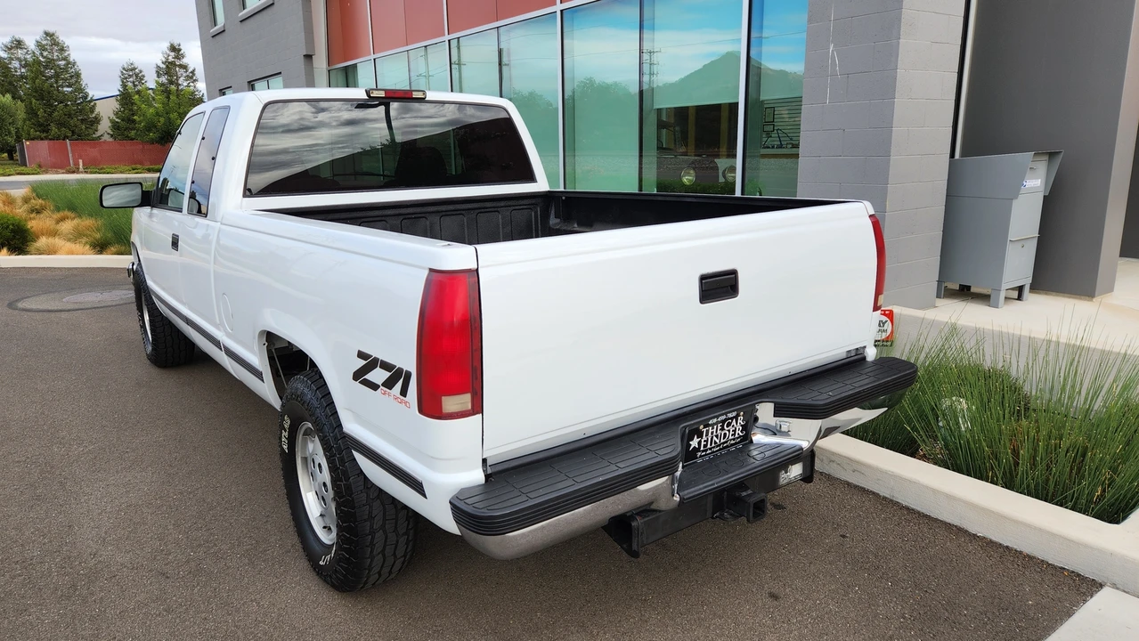 1995 GMC Sierra 1st Gen - Image 15 of 31