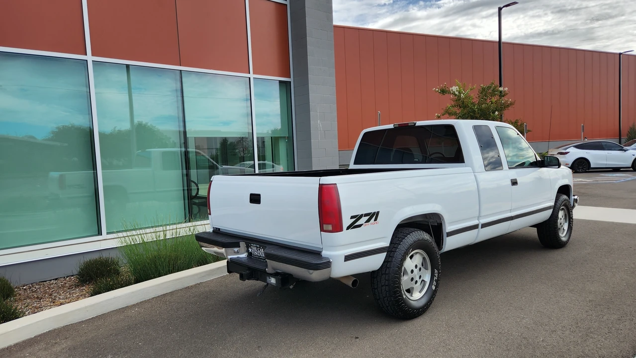 1995 GMC Sierra 1st Gen - Image 19 of 31