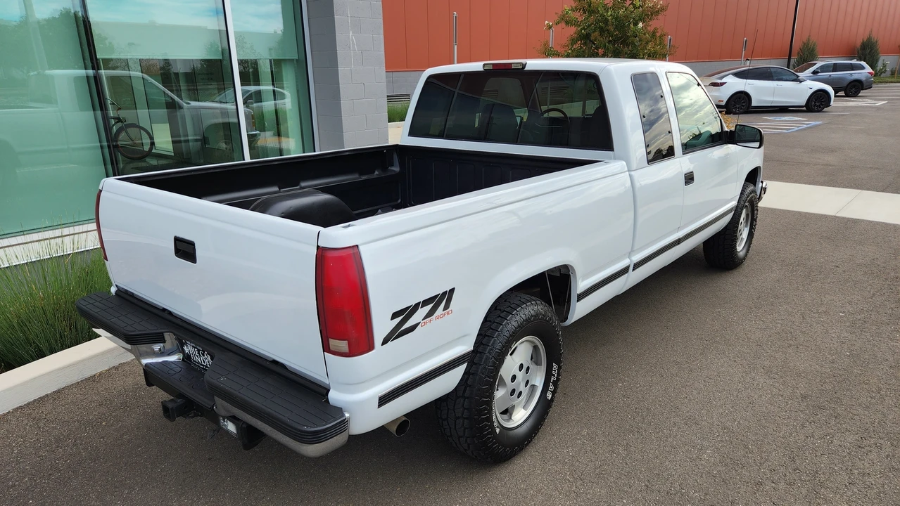 1995 GMC Sierra 1st Gen - Image 21 of 31