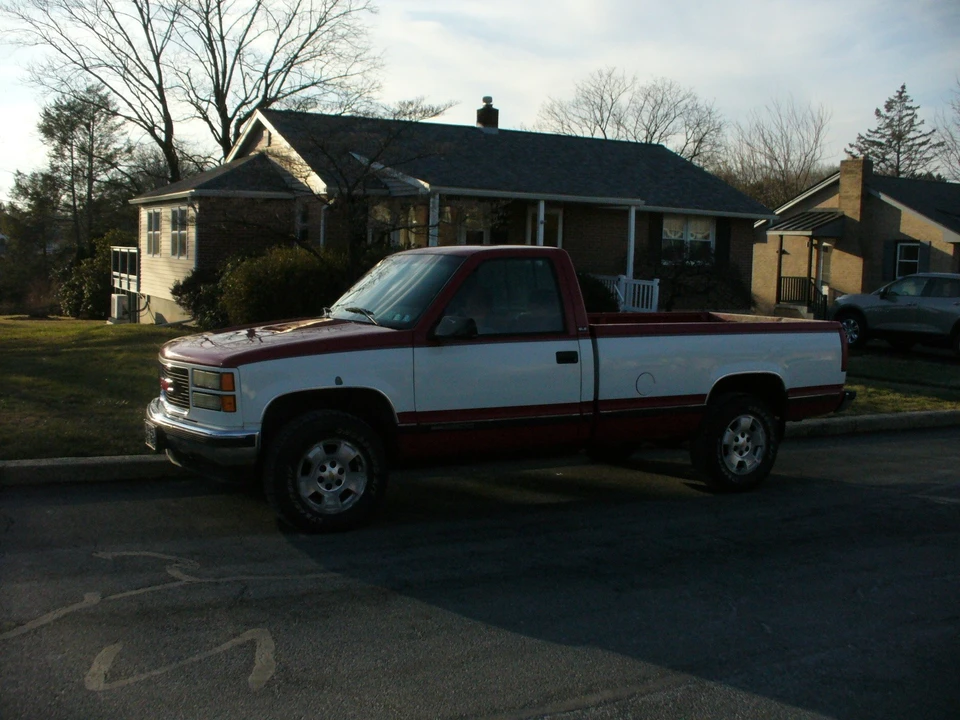 1995 GMC Sierra 1st Gen - Image 2 of 21