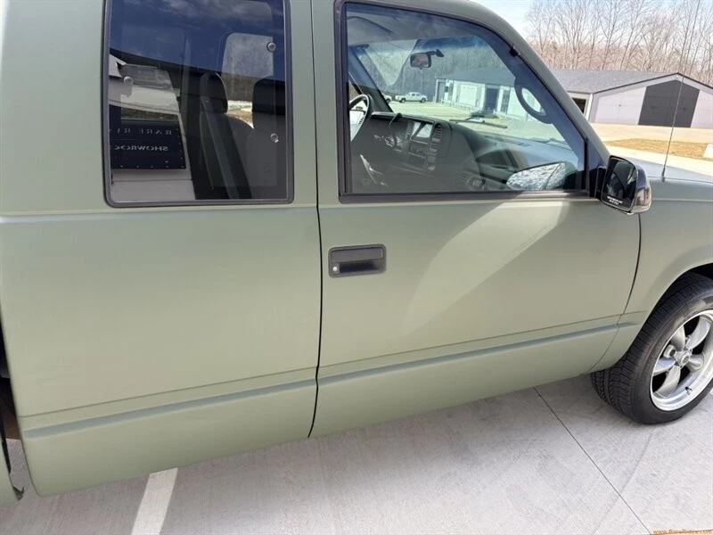 1995 GMC Sierra 1st Gen - Image 18 of 21