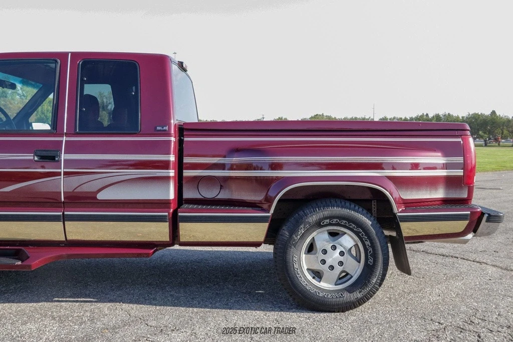 1995 GMC Sierra 1st Gen - Image 5 of 12
