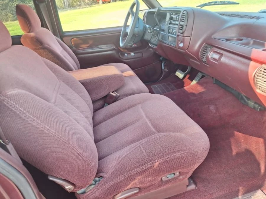 1995 GMC Sierra 1st Gen - Image 10 of 13