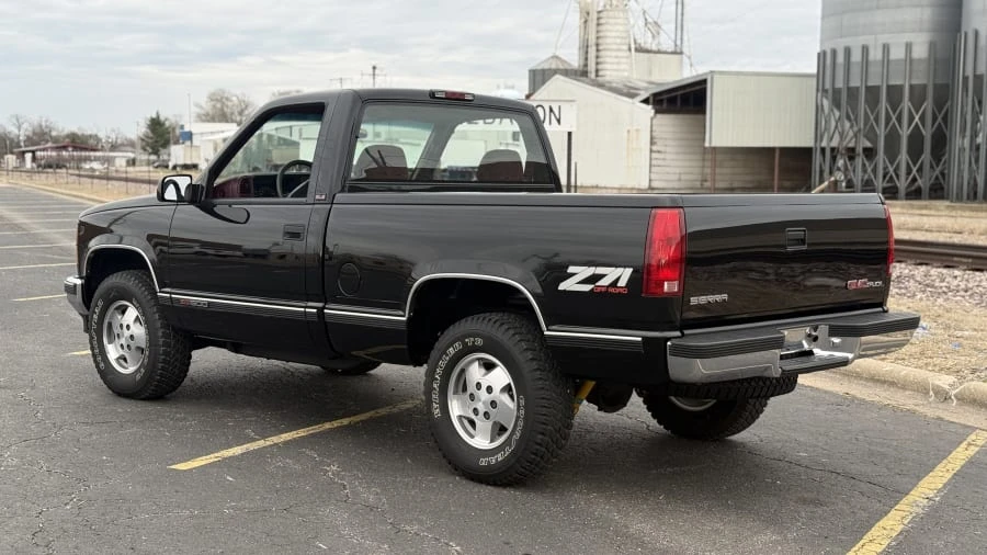 1995 GMC Sierra 1st Gen - Image 6 of 12