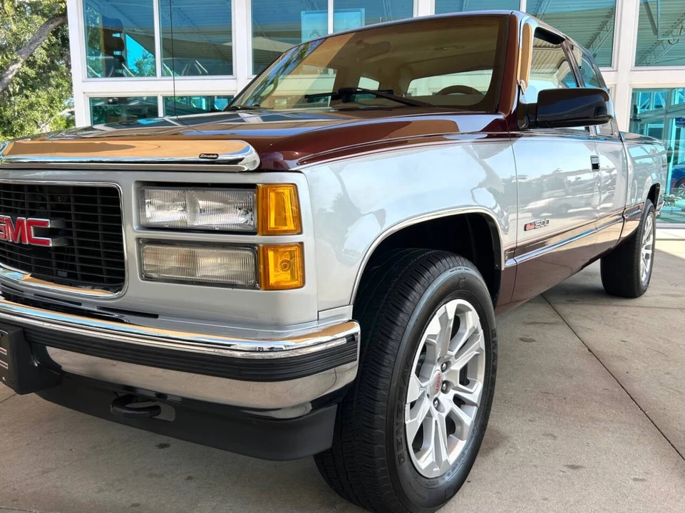 1995 GMC Sierra 1st Gen - Image 11 of 21