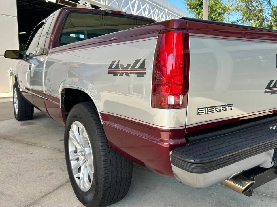 1995 GMC Sierra 1st Gen - Image 14 of 21