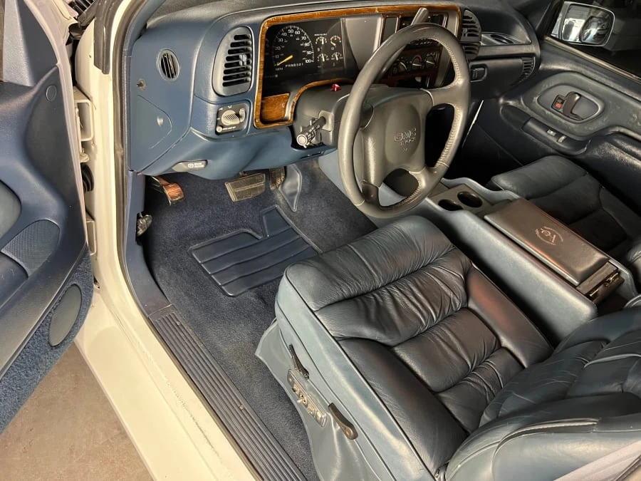 1995 GMC Sierra 1st Gen - Image 11 of 15