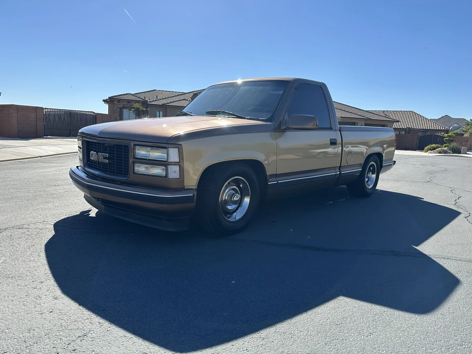 1995 GMC Sierra 1st Gen - Image 2 of 31