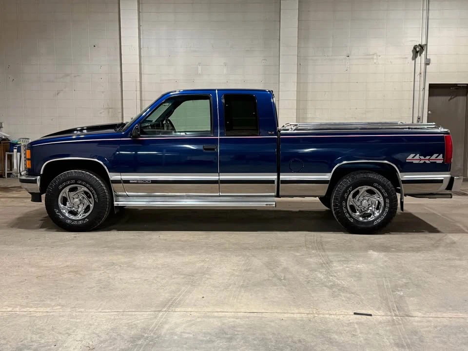 1995 GMC Sierra 1st Gen - Image 2 of 20