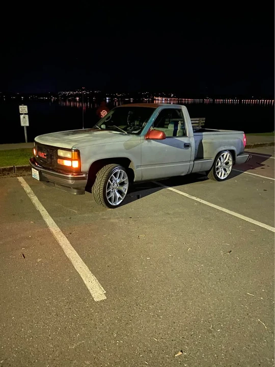 1995 GMC Sierra 1st Gen - Image 5 of 5